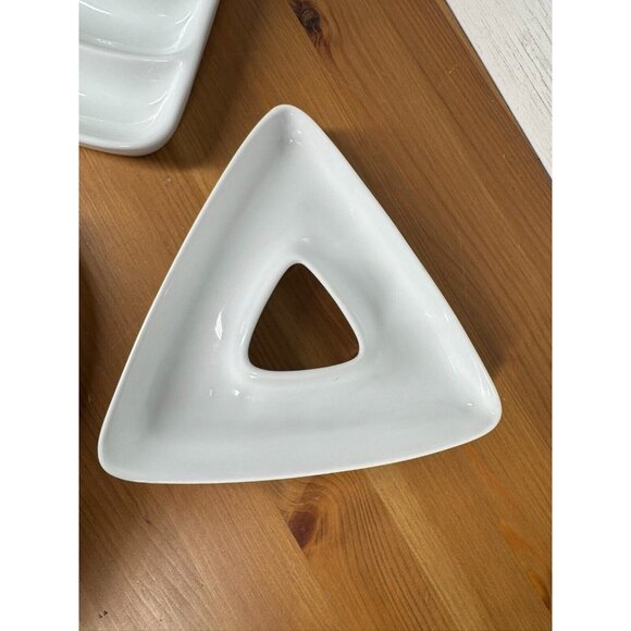 1999 Crate & Barrel White Porcelain Appetizer Oil Dip Dishes 3 Shapes Lot of 3 - Picture 9 of 13